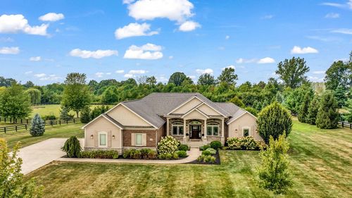 100 Fitzwilliam Ln, Johnstown, OH, 43031-9606 | Card Image