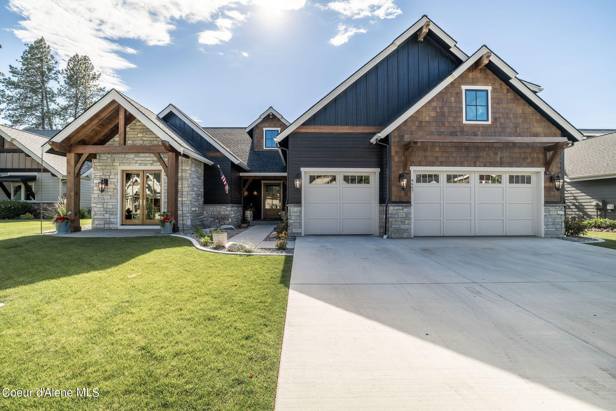 Pine Valley Ct, Hayden, ID 83835
