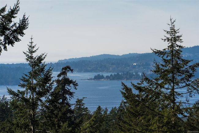 4920 Nagle Rd, House other with 3 bedrooms, 4 bathrooms and 6 parking in Sooke BC | Image 6