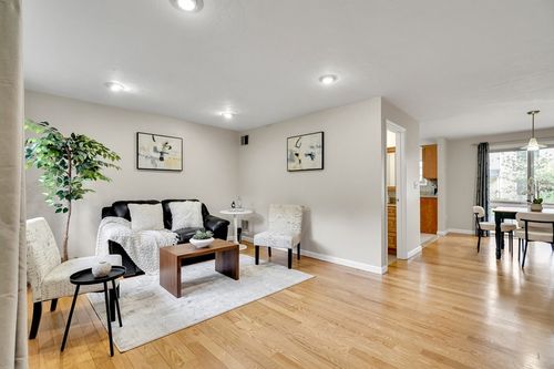 11-11 Beth Cir, Acton, MA, 01720-3411 | Card Image