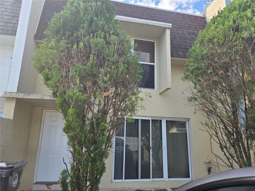 6252 Highland Ct, North Lauderdale, FL, 33068-3906 | Card Image