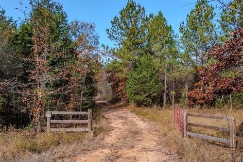 46 Owens Dairy Road, Lyerly, GA, 30730 | Card Image