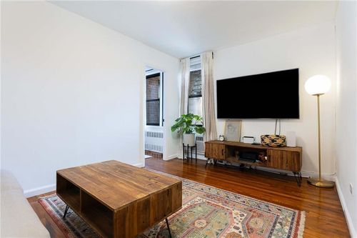 2a-515 E 7th St, Brooklyn, NY, 11218-4827 | Card Image