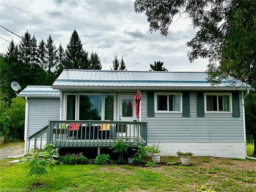 411 8th St, Mattawa, ON, P0H1V0 | Card Image