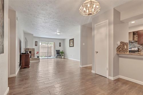 unit-414-10555 Turtlewood Ct, Houston, TX, 77072-2728 | Card Image