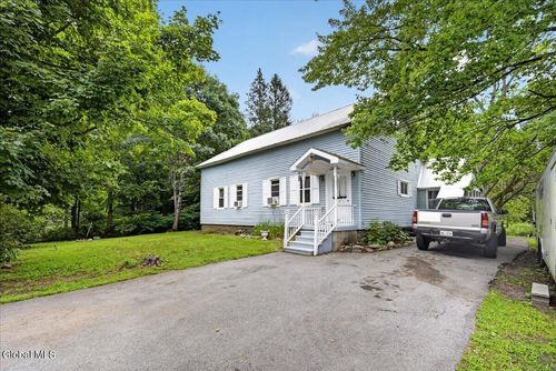 9 Hollister Rd, Corinth, NY, 12822-2101 | Card Image
