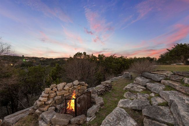 7905 Brightman Ln, House other with 5 bedrooms, 5 bathrooms and 6 parking in Austin TX | Image 6
