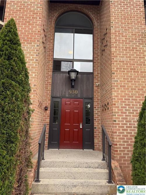 apt-10-930 Cold Spring Rd, ALLENTOWN, PA, 18103-6188 | Card Image