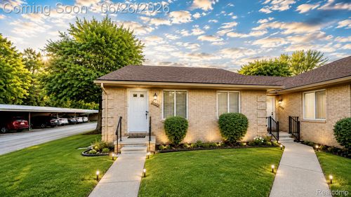 26823 Villa Calabrese, Warren, MI, 48091-6604 | Card Image