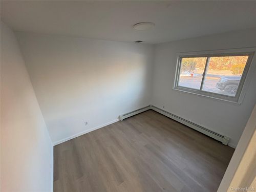 5494 Expressway Dr S, Holtsville, NY, 11742-1304 | Card Image