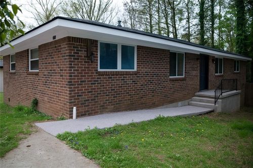 2831 Palm Dr, Atlanta, GA, 30344-3709 | Card Image