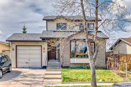 51 Applewood Drive Se, Calgary, AB, T2A7L2 | Card Image