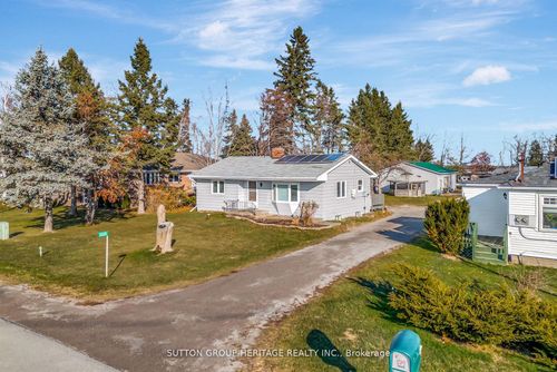 2020 Sturgeon Rd, Dunsford, ON, K0M1L0 | Card Image