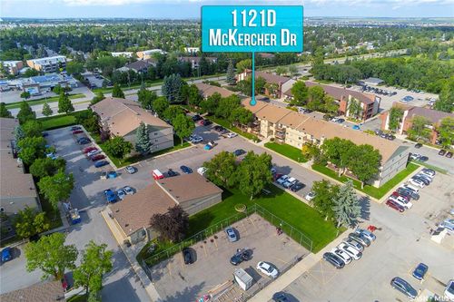 206-1121 D1 Mckercher Dr, Saskatoon, SK, S7H5B8 | Card Image