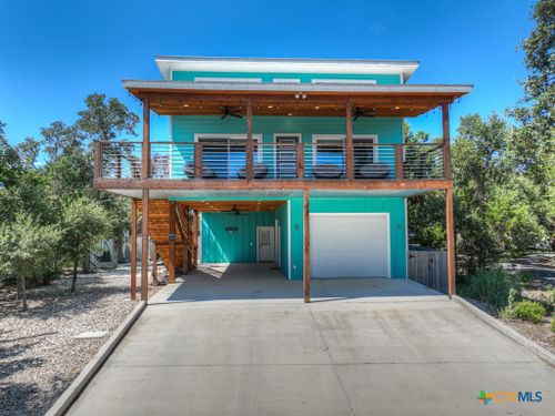 143 Mountainview Dr, Canyon Lake, TX, 78133-6415 | Card Image