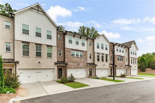 3927 Acer Ct, Peachtree Corners, GA, 30092-3614 | Card Image