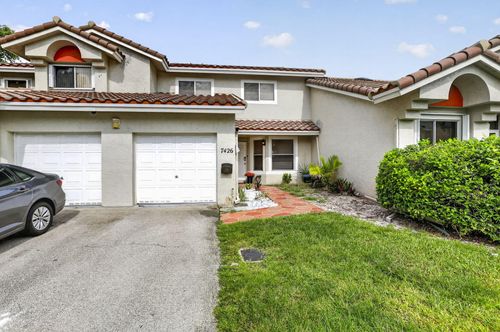 19-4-7426 Pinewalk Dr S, Margate, FL, 33063-8108 | Card Image