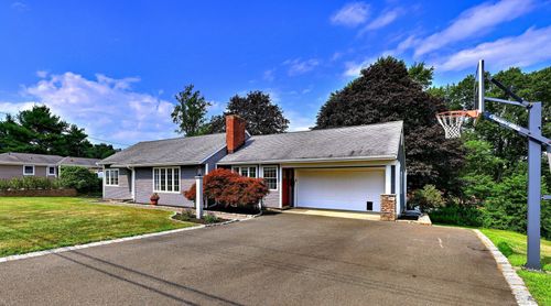 11 Arden Rd, Trumbull, CT, 06611-4434 | Card Image