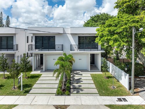 a-919 Ne 17th Terrace, Fort Lauderdale, FL, 33304 | Card Image