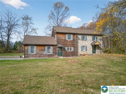 275 Sally Ann Furnace Rd, MERTZTOWN, PA, 19539-9035 | Card Image