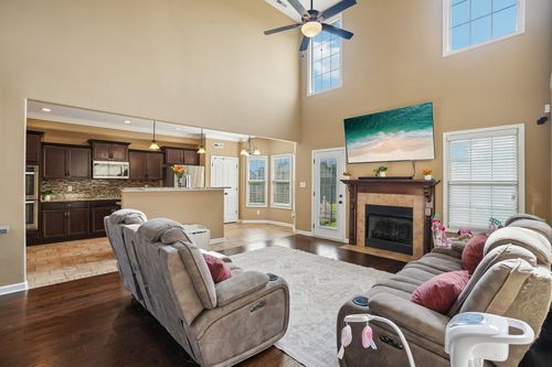 1249 Winterset Dr, Clarksville, TN, 37040-1447 | Card Image