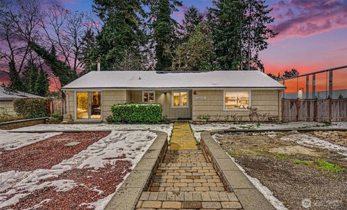 20005 14th Ave S, SeaTac, WA, 98198-3375 | Card Image