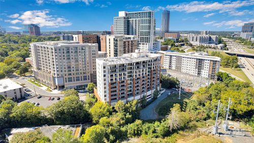 apt-412-701 Royal Ct, Charlotte, NC, 28202-2752 | Card Image