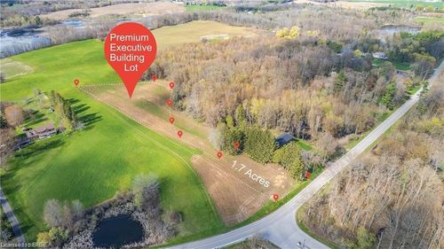 371 Scenic Dr, St George, ON, N0E1N0 | Card Image