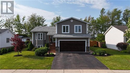 153 Elmhurst Rd, Moncton, NB, E1C9V4 | Card Image