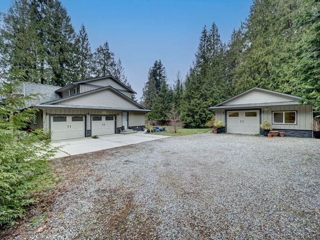 1253 Hawthorn Road, House other with 3 bedrooms, 2 bathrooms and 5 parking in Roberts Creek BC | Image 1