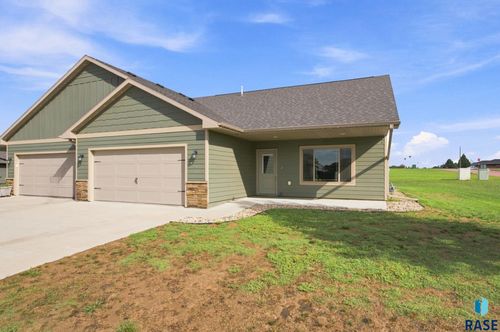538 Prairie Ave Avenue, Baltic, SD, 57003-5979 | Card Image