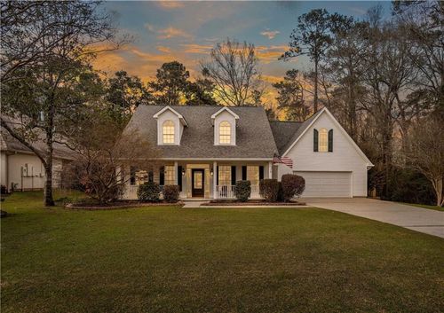916 Avenue Du Chateau, Covington, LA, 70433 | Card Image