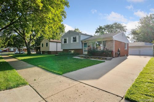 31740 Nelson Dr, Warren, MI, 48088-7036 | Card Image