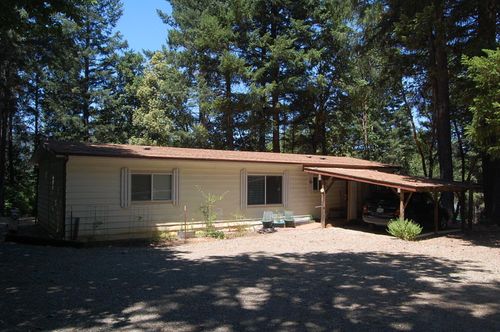 350 Hamilton Ave, Cave Junction, OR, 97523-9000 | Card Image