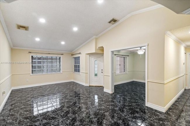 17610 Sw 4 Th Ct, House other with 4 bedrooms, 2 bathrooms and null parking in Pembroke Pines FL | Image 6