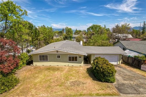 1450 Orchid Way, Lakeport, CA, 95453-3726 | Card Image