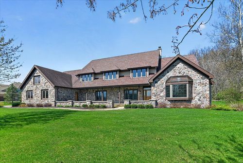 3921 Swoboda Rd, Verona, WI, 53593-8108 | Card Image