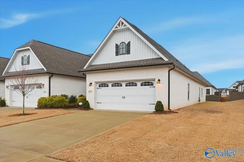 457 Legend Oak Way Sw, Huntsville, AL, 35824-4133 | Card Image