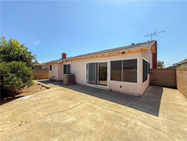 17616 Caliente Pl, House other with 4 bedrooms, 2 bathrooms and 2 parking in Cerritos CA | Image 17