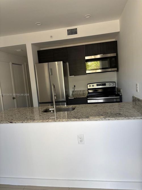101-423 E 27th St, Hialeah, FL, 33013-3709 | Card Image