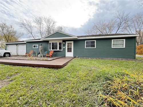 7926 Rinaldo Blvd N, Bridgeport, NY, 13030-9420 | Card Image