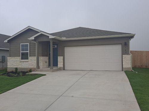 140 Honey Bee Rd, Jarrell, TX, 76537-5051 | Card Image