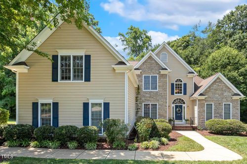 2628 Hunters Meadow Ln, Raleigh, NC, 27606-8476 | Card Image