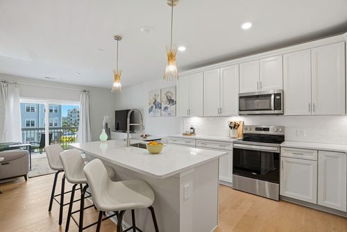 2203-2 Codman Way, Westborough, MA, 01581 | Card Image