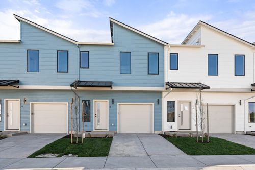 3-2024 Sunset Drive, Medford, OR, 97501 | Card Image