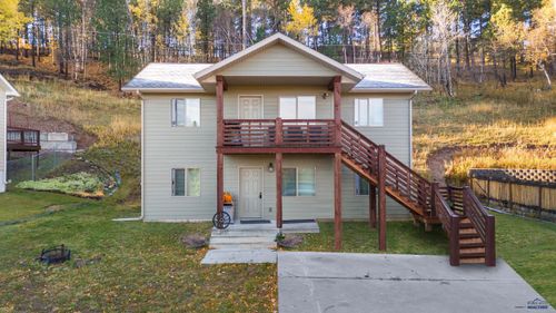 35 3rd St, Lead, SD, 57754-1022 | Card Image