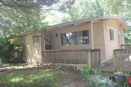 11 Gail Cir, Rossville, GA, 30741-3829 | Card Image