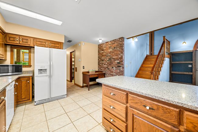 1828 W 750 S, House other with 3 bedrooms, 3 bathrooms and null parking in Trafalgar IN | Image 95