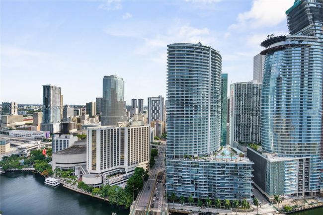 APT-3404 - 485 Brickell Ave, Condo with 2 bedrooms, 2 bathrooms and null parking in Miami FL | Image 33