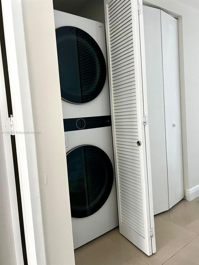 APT-3502 - 185 7 Th St, Condo with 2 bedrooms, 3 bathrooms and null parking in Miami FL | Image 14